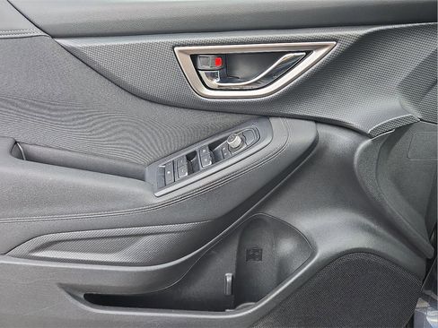 Used 2019 Subaru Forester Premium image 13