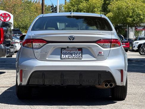 Certified 2025 Toyota Corolla SE FWD image 4