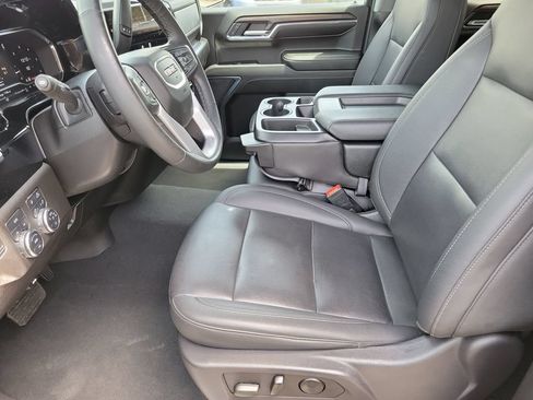 Used 2024 GMC Sierra 1500 SLT AWD/4WD image 10