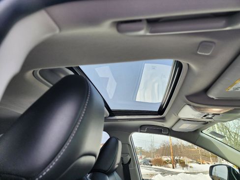 Used 2023 Toyota RAV4 Limited image 19