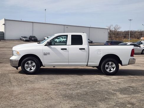 Used 2024 RAM 1500 Classic SLT AWD/4WD image 4