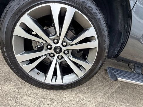 Used 2021 Ford Expedition Max Platinum RWD image 76