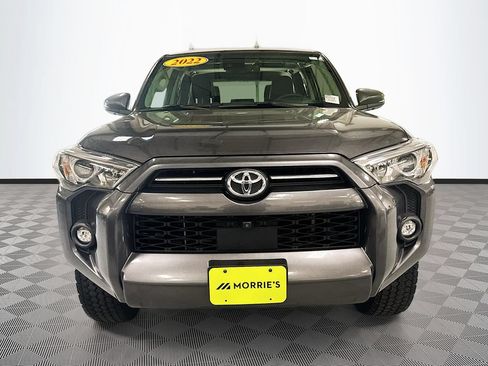 Used 2022 Toyota 4Runner SR5 Premium w/ Moonroof Package AWD/4WD image 2