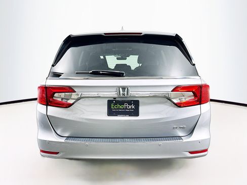 Used 2018 Honda Odyssey Elite image 7