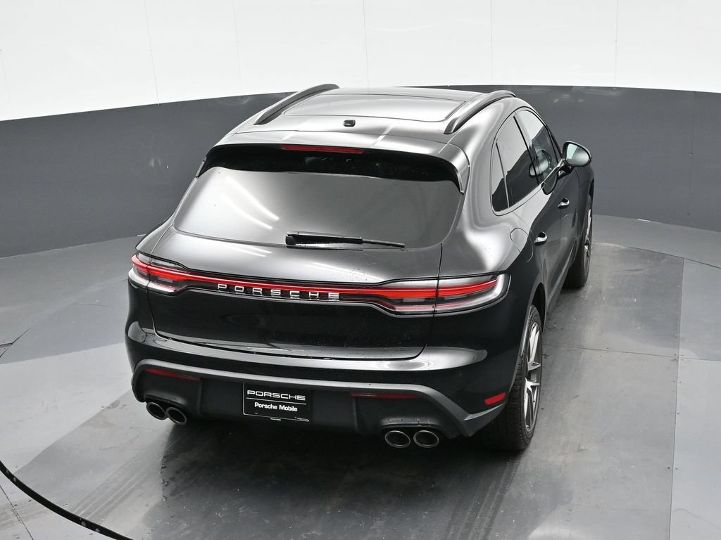 Certified 2026 Porsche Macan AWD/4WD image 29