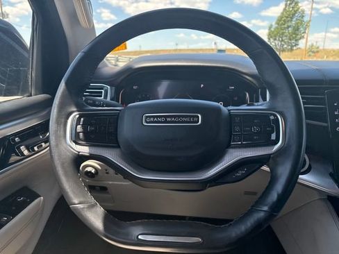 Used 2022 Jeep Grand Wagoneer Series I w/ Flexible Seating Group AWD/4WD image 14