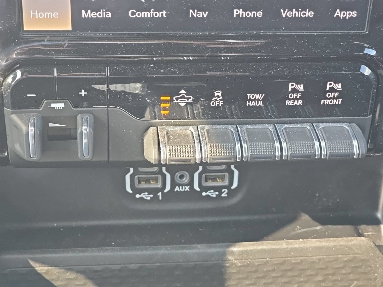 Used 2023 RAM 1500 Laramie AWD/4WD image 25