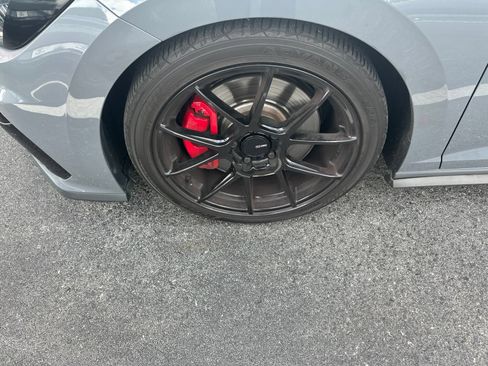 Used 2019 Volkswagen Jetta GLI FWD image 5