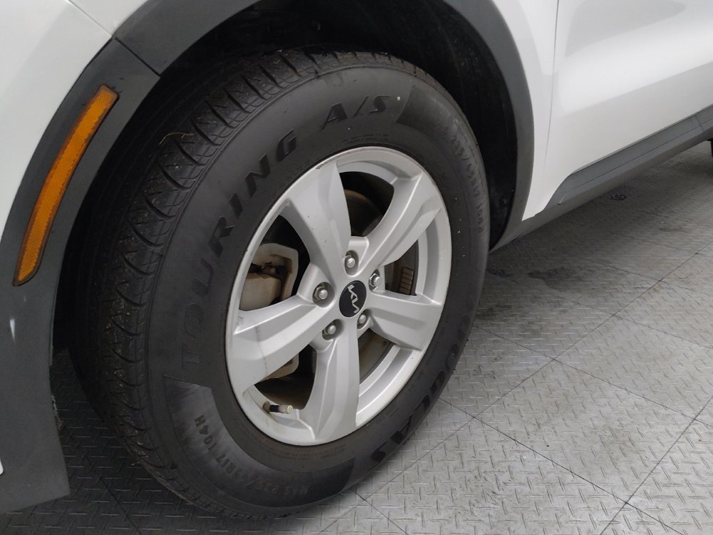 Used 2022 Kia Sorento LX FWD image 31