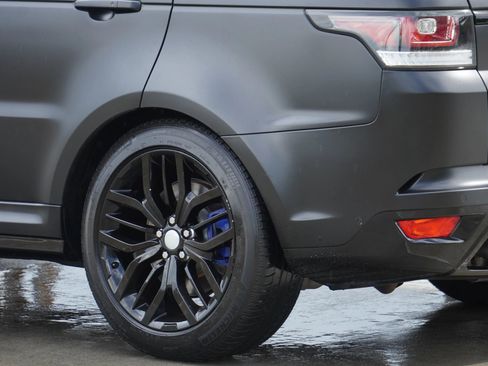 Used 2017 Land Rover Range Rover Sport SVR image 27