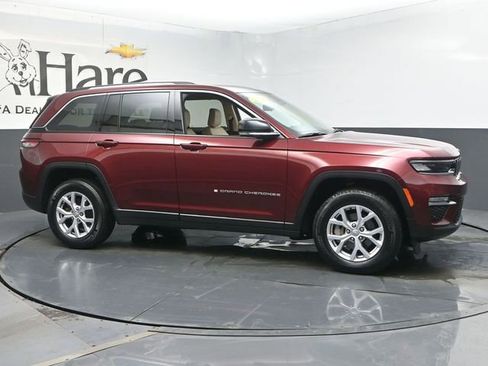 Used 2022 Jeep Grand Cherokee Limited w/ Luxury Tech Group II AWD/4WD image 1