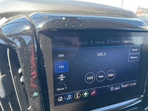 Used 2021 Chevrolet Traverse LT w/ LPO, Floor Liner Package AWD/4WD image 13