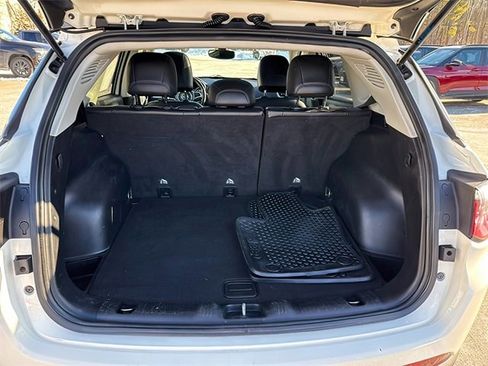 Used 2018 Jeep Compass Latitude w/ Popular Equipment Group image 20