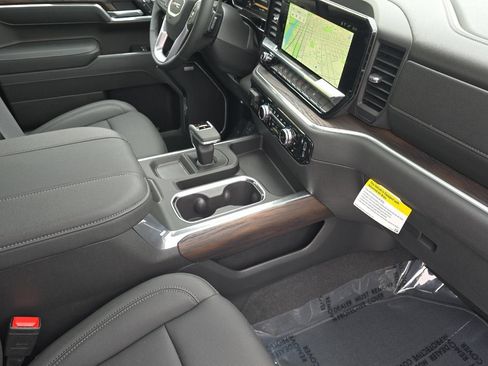 New 2026 GMC Sierra 1500 SLT w/ SLT Premium Package AWD/4WD image 12
