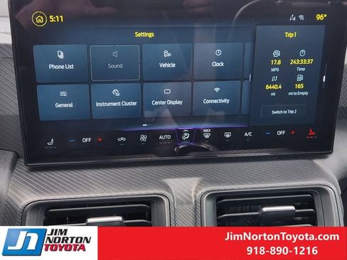 Used 2024 Ford Mustang Coupe RWD image 17