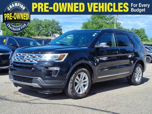 Used 2018 Ford Explorer XLT w/ Equipment Group 202A AWD/4WD image 1