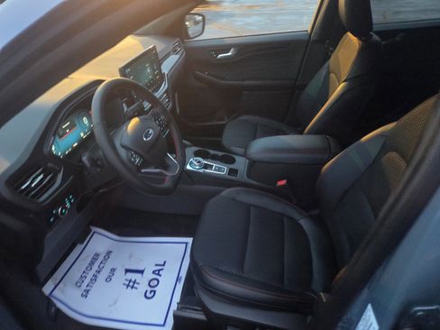 New 2025 Ford Escape ST-Line Elite w/ Equipment Group 501A image 9