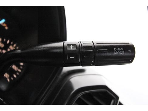 Used 2018 Ford F150 XL w/ Equipment Group 101A Mid AWD/4WD image 17