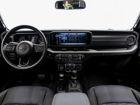 Used 2026 Jeep Gladiator Sport AWD/4WD image 15