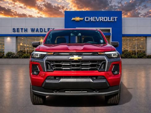 New 2026 Chevrolet Colorado LT w/ LT Convenience Package AWD/4WD image 2