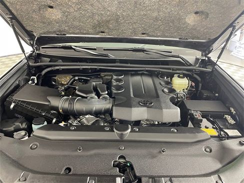 Used 2021 Toyota 4Runner TRD Off-Road Premium image 24