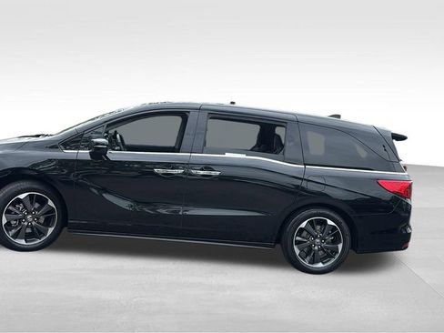 Used 2024 Honda Odyssey Elite image 4