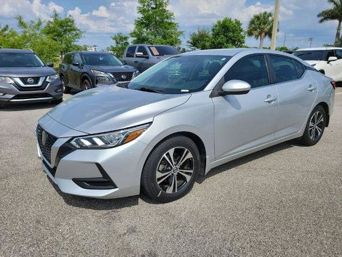 Certified 2021 Nissan Sentra SV FWD image 6
