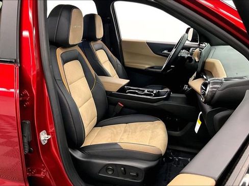 Used 2026 Chevrolet Equinox ACTIV w/ Convenience Package III FWD image 8
