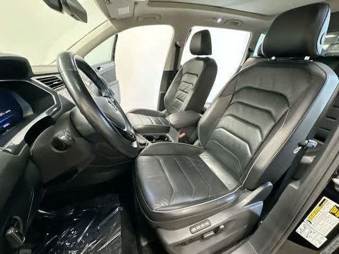 Used 2019 Volkswagen Tiguan SEL Premium AWD/4WD image 19