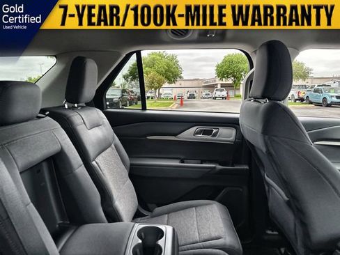 Certified 2025 Ford Explorer Active image 17