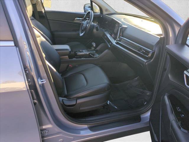 Used 2023 Kia Sportage EX FWD image 21