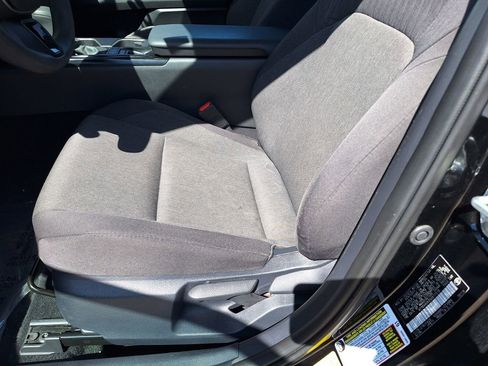 Used 2025 Toyota Camry LE image 29