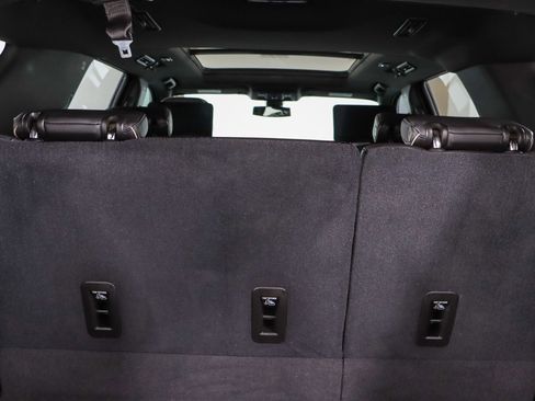 Used 2021 GMC Yukon SLT w/ SLT Luxury Plus Package image 35