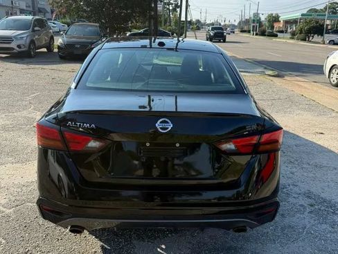 Used 2021 Nissan Altima 2.5 SR FWD image 4