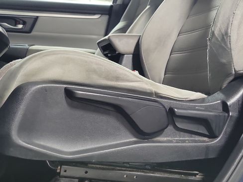 Used 2019 Honda CR-V LX image 22