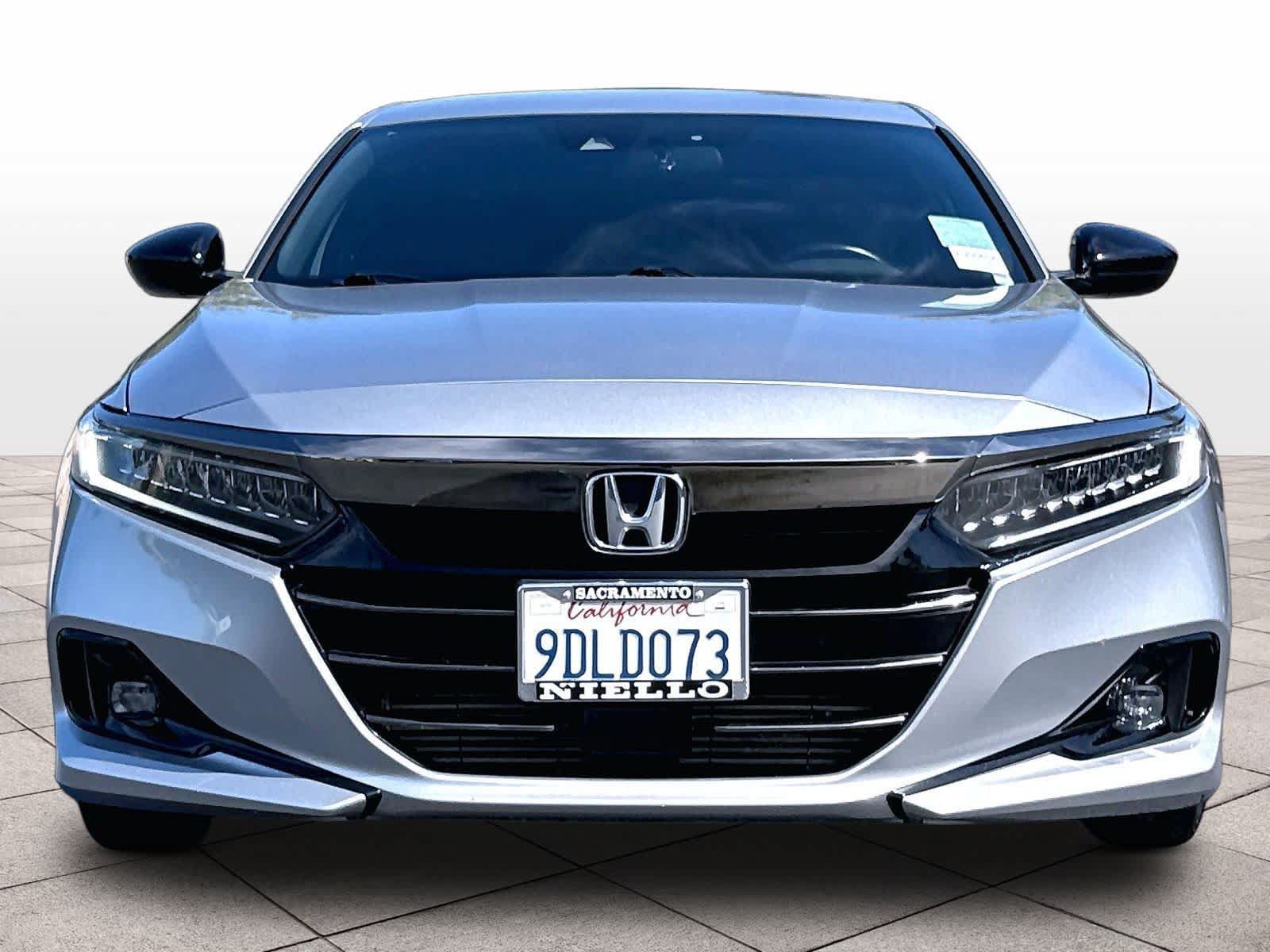 Used 2022 Honda Accord Sport image 3