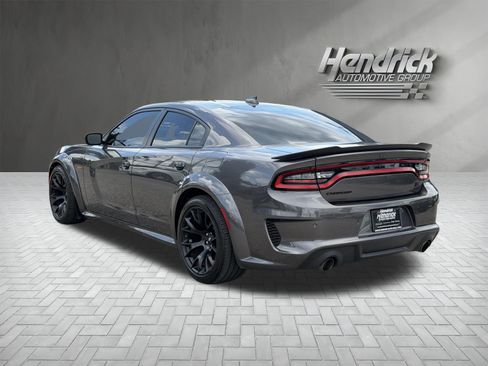 Used 2022 Dodge Charger Scat Pack RWD image 8