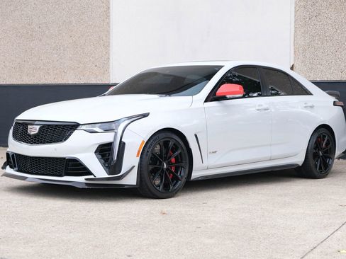 Used 2022 Cadillac CT4 V Blackwing w/ Carbon Fiber 1 Package image 5