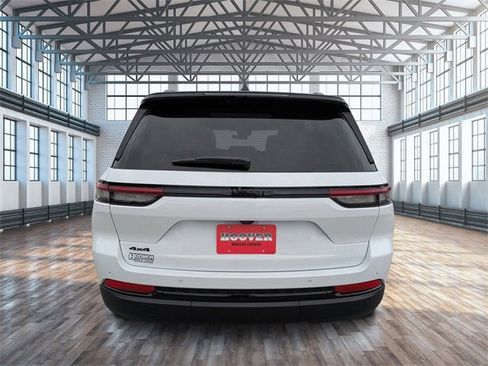 New 2025 Jeep Grand Cherokee Limited image 5