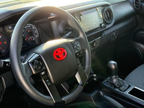 Used 2021 Toyota Tacoma SR w/ SR Convenience Package RWD image 17