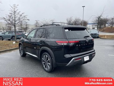New 2026 Nissan Pathfinder Platinum w/ Cargo Package FWD image 4