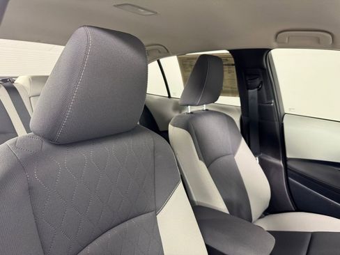 Used 2025 Toyota Corolla LE image 17