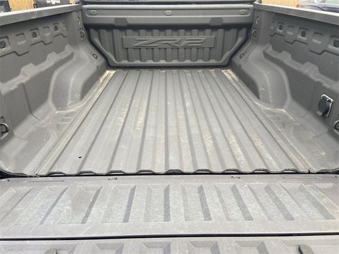 Certified 2024 Chevrolet Colorado ZR2 w/ Technology Package image 25