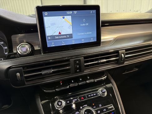 Used 2021 Lincoln Corsair FWD w/ Equipment Group 101A image 17