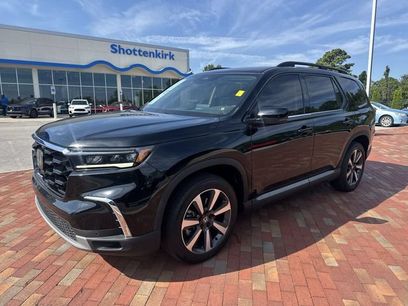 Used 2025 Honda Pilot Touring