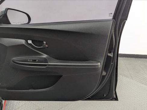 Used 2020 Hyundai Veloster N image 21