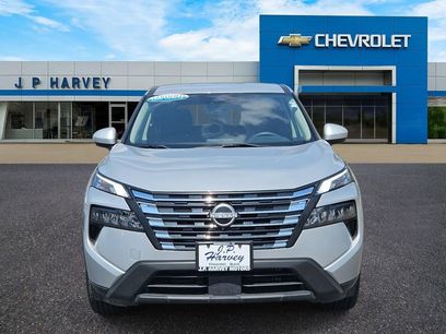 Used 2024 Nissan Rogue SV