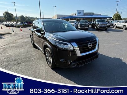 Used 2022 Nissan Pathfinder SV