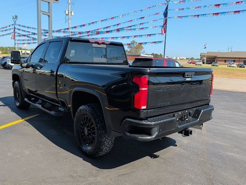 Used 2024 Chevrolet Silverado 2500 LTZ w/ LTZ Plus Package AWD/4WD image 4