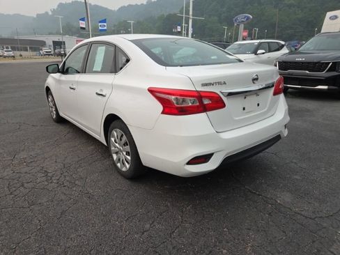 Used 2016 Nissan Sentra S FWD image 5